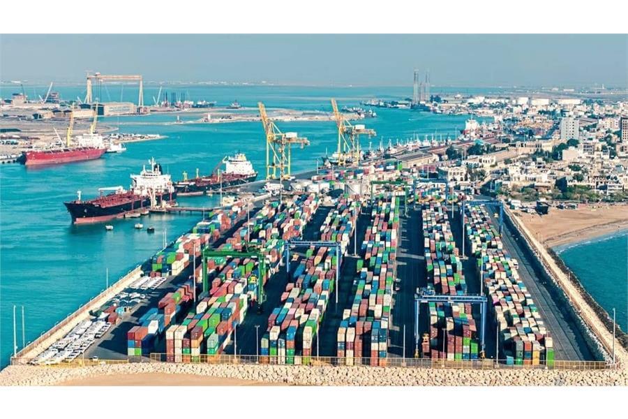 Over 170 mln tons of goods loaded, unloaded at Iranian ports