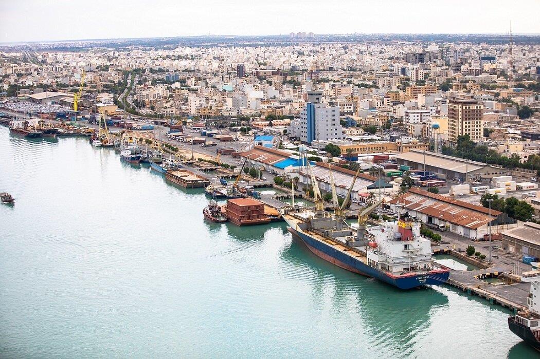 Loading, unloading of goods increase 52% in Bushehr port