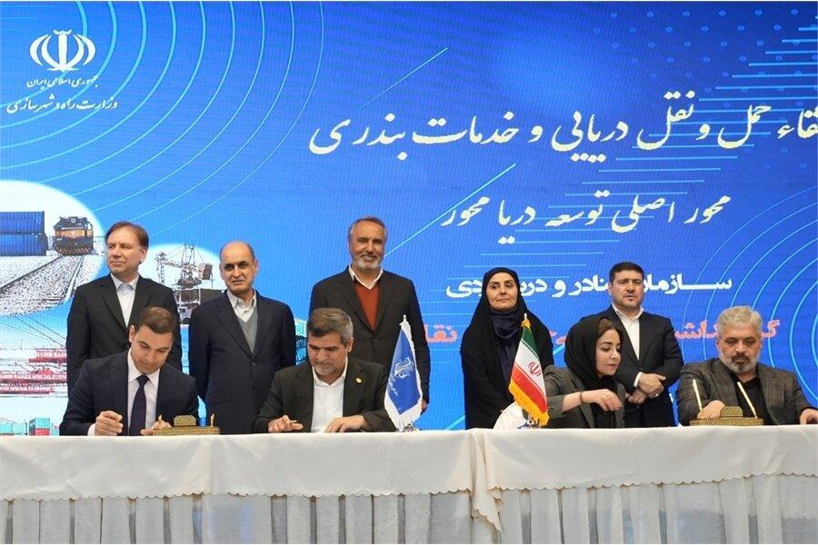 Iran signs over $1.8b investment contracts with private sector for ports development