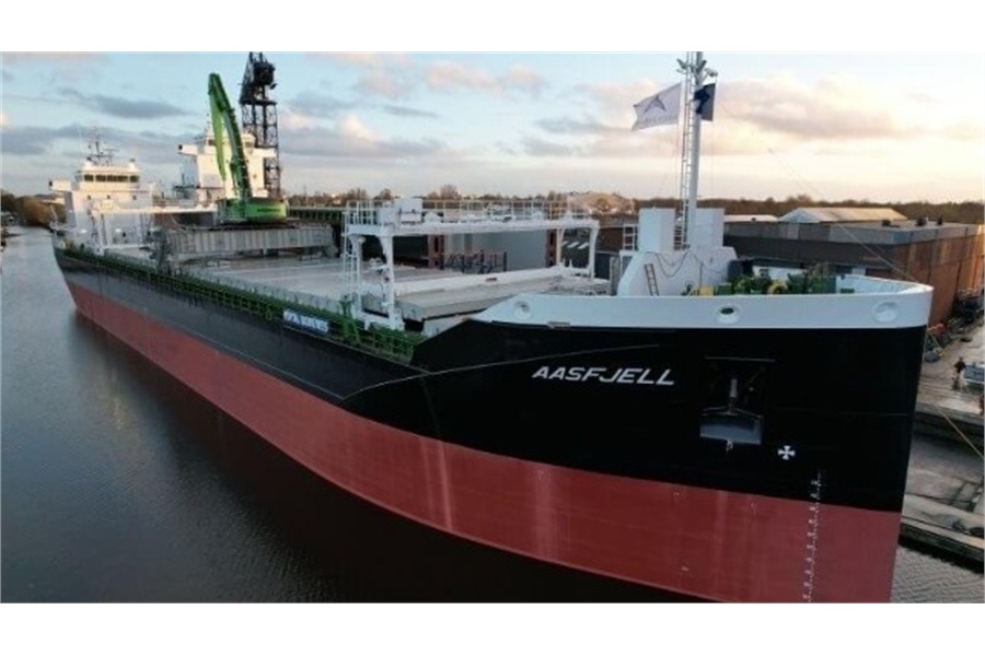 First Hybrid Battery Powered Self-Discharger Bulker Leaves Shipyard