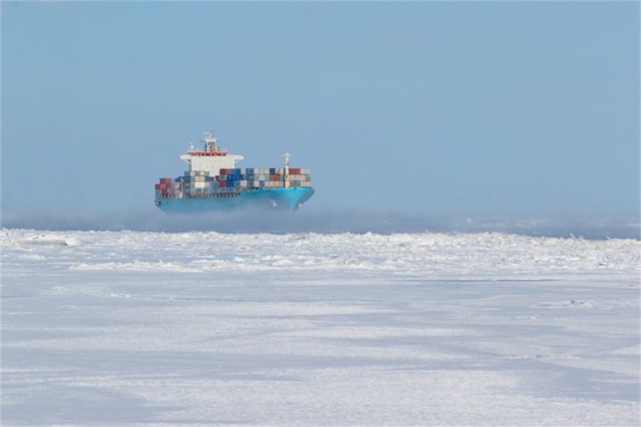 Is the Arctic an alternative to the Suez Canal?
