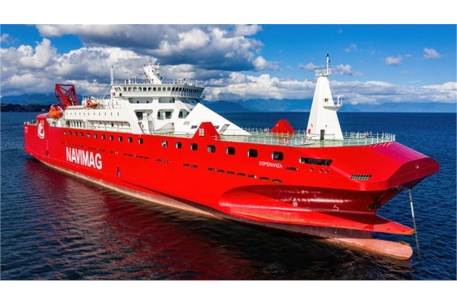 Unique Design Technologies to Improve Ship Performance