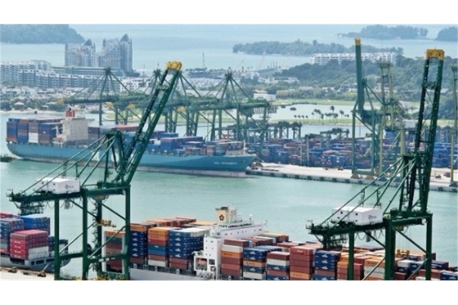 Singapore Calls for Proposals in Initiative to Decarbonize Port