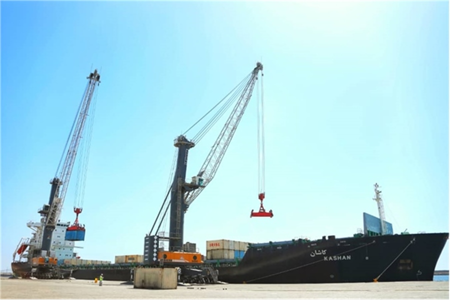 The 9th Vessel Carrying Indian Wheat Aid to Aghanistan Berths at Chabahar Port