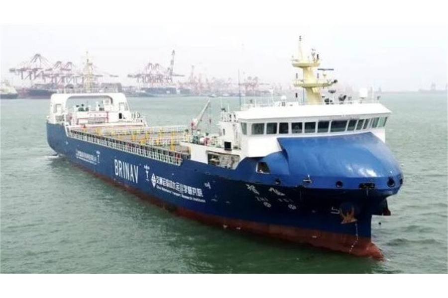China Launches its First Autonomous Container Ship Service
