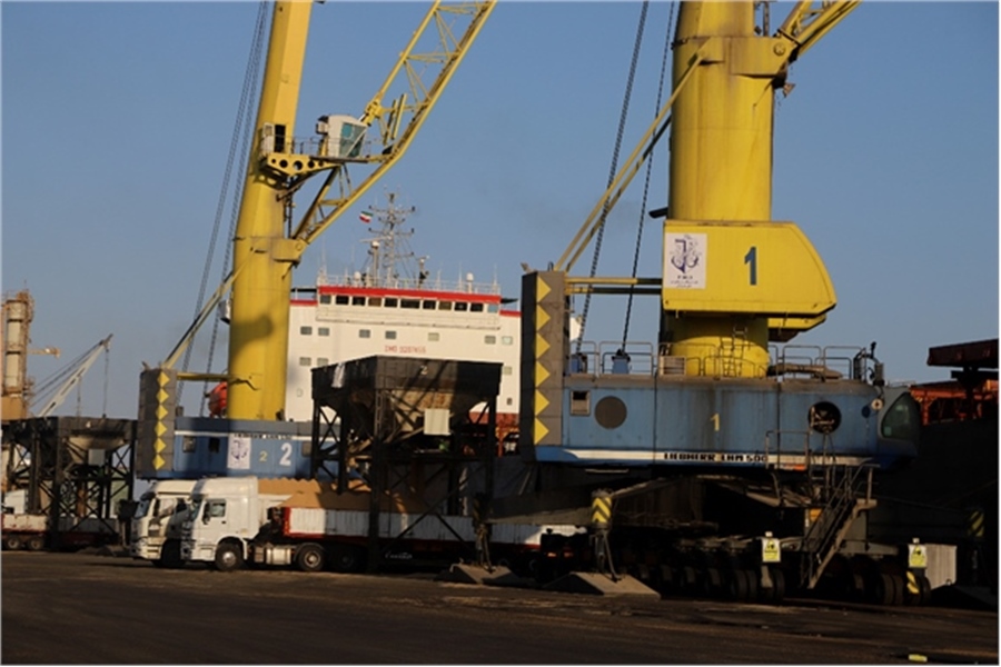 72% increase in imports of basic commodities in Shahid Rajaei port