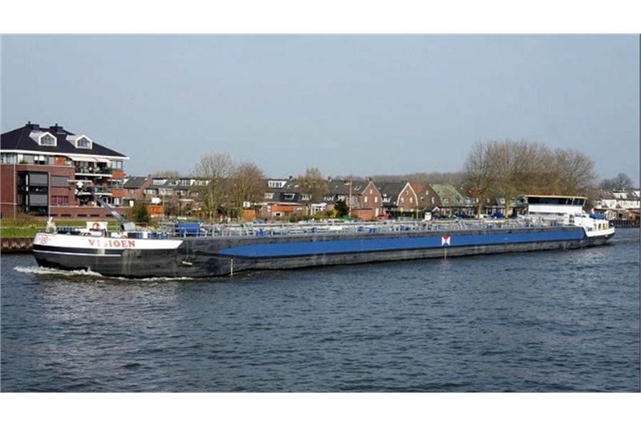 With Degassing Ban Looming in Netherlands Rotterdam Tests Technologies